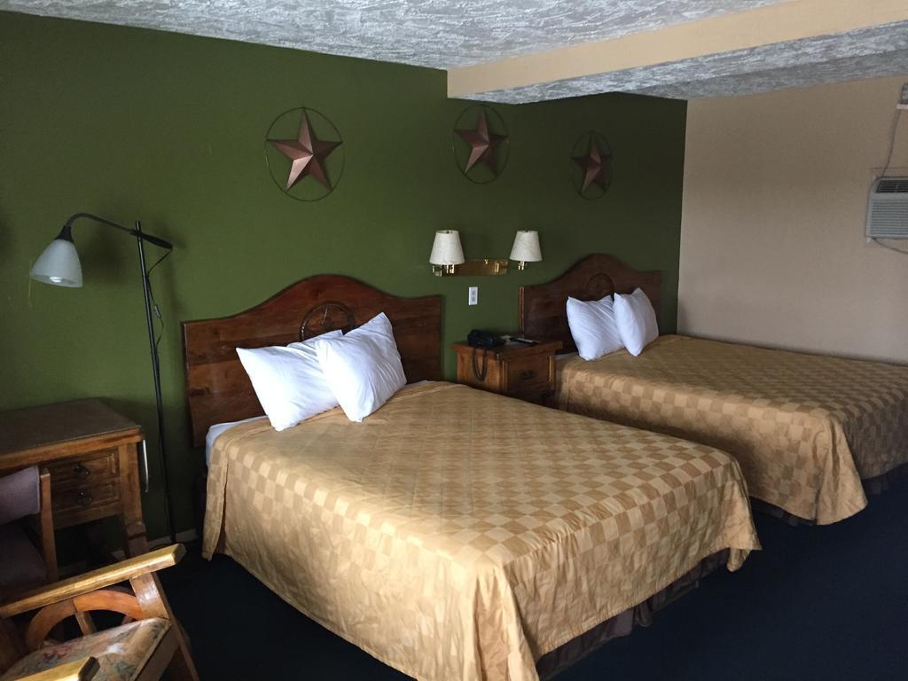 Ranch Motel Liberal Exterior photo